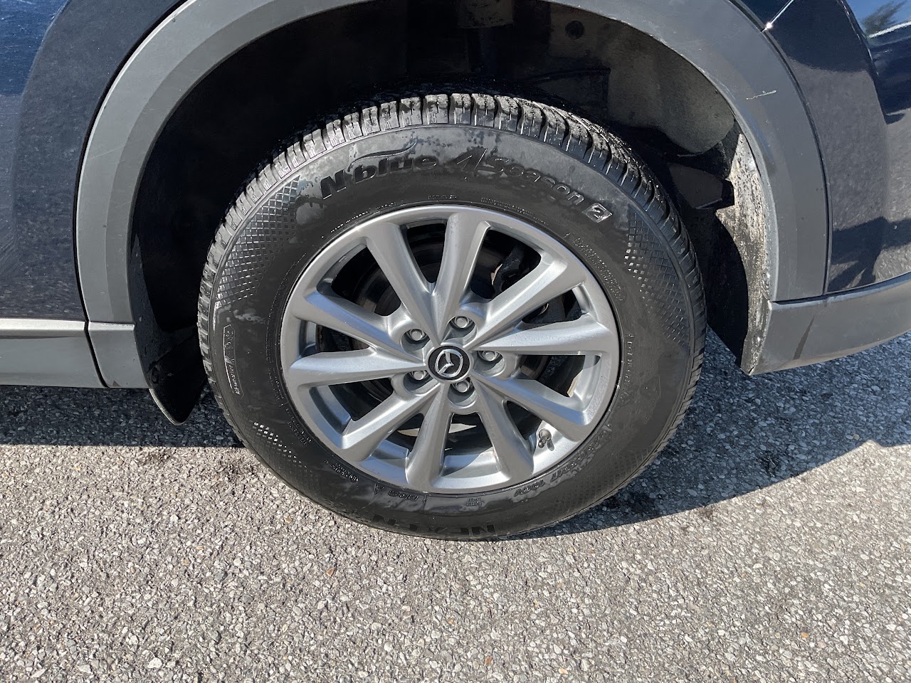 2025 Mazda CX-5 — photo 11 of 34