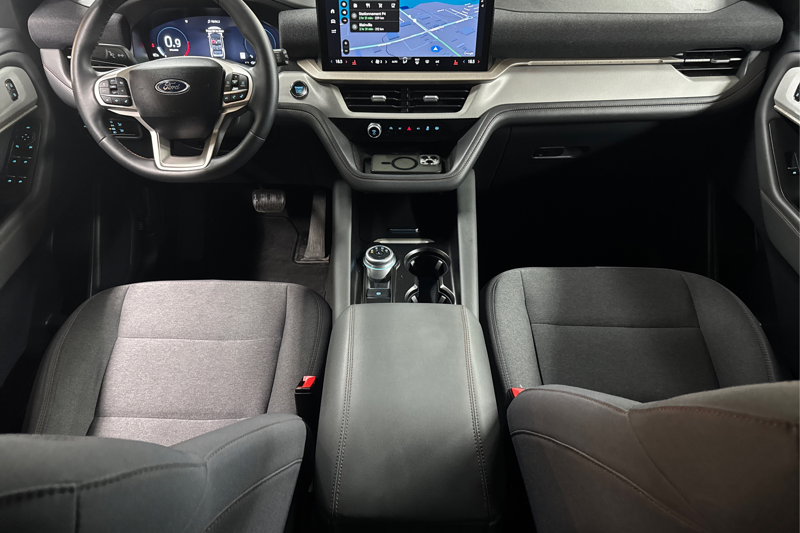 2025 Ford Explorer — photo 19 de 35