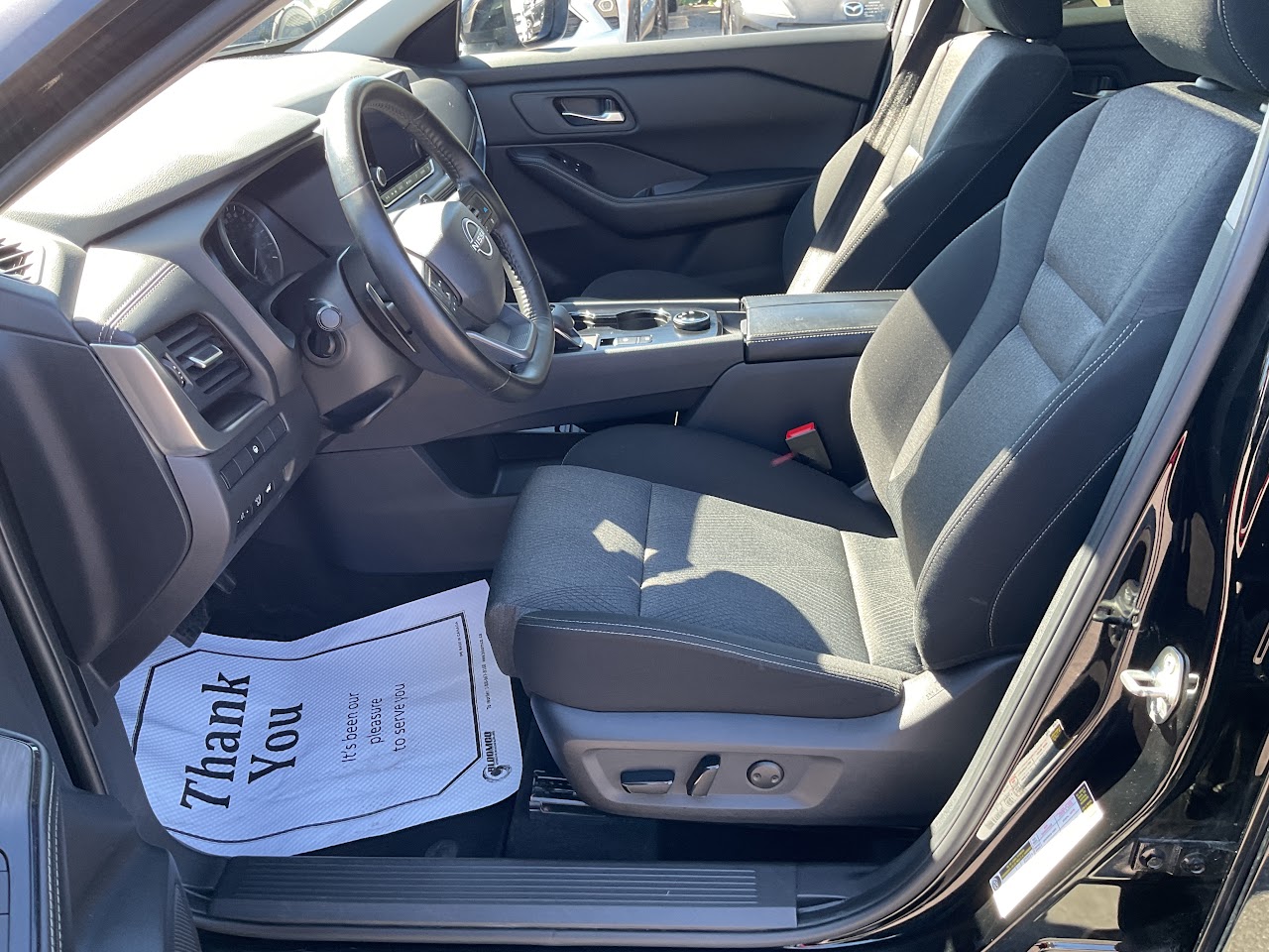 2025 Nissan Rogue — photo 21 of 34