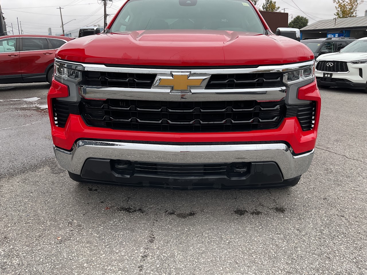 2025 Chevrolet Silverado 1500 — photo 10 of 34