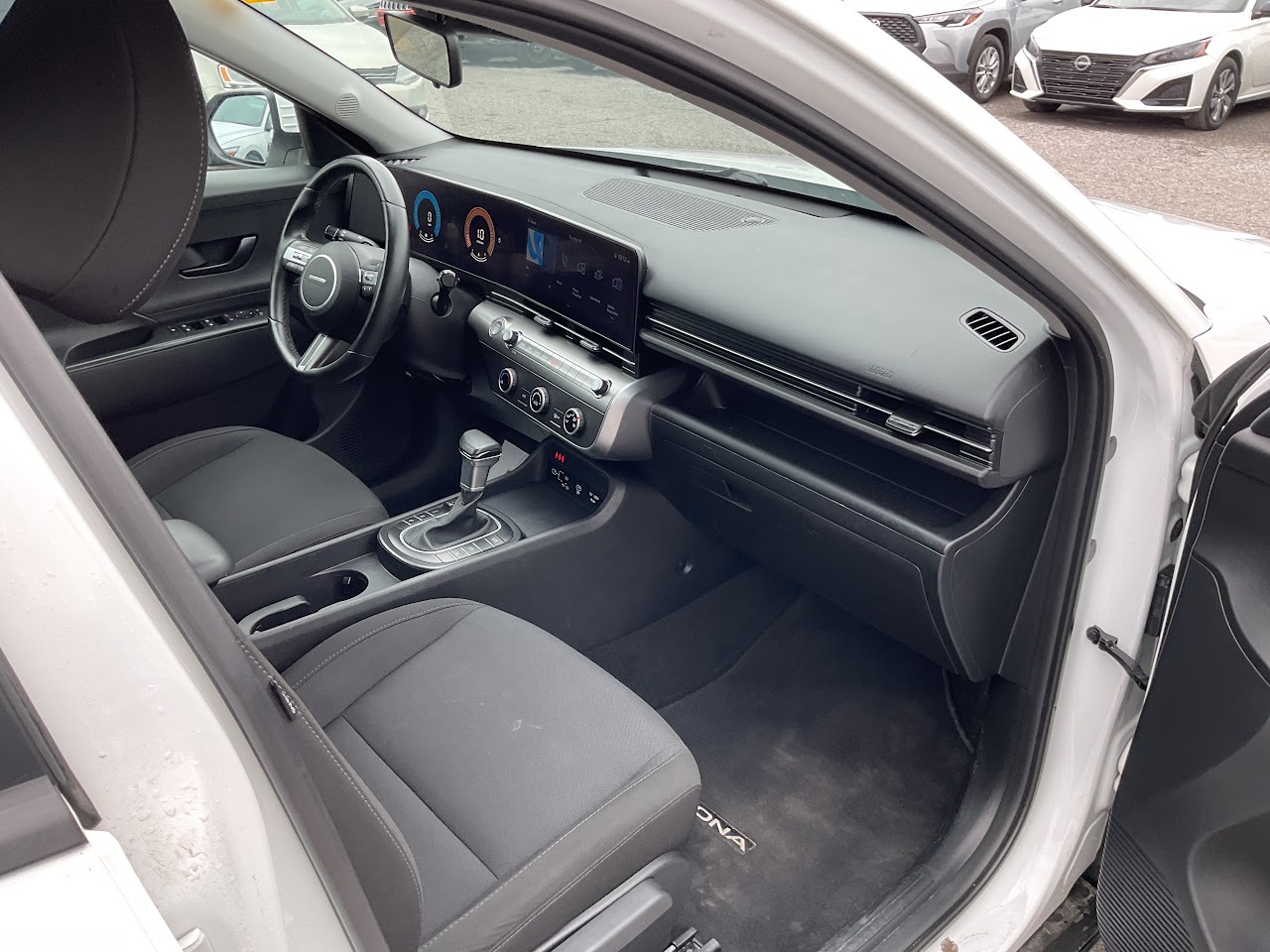 2024 Hyundai Kona — photo 23 of 34