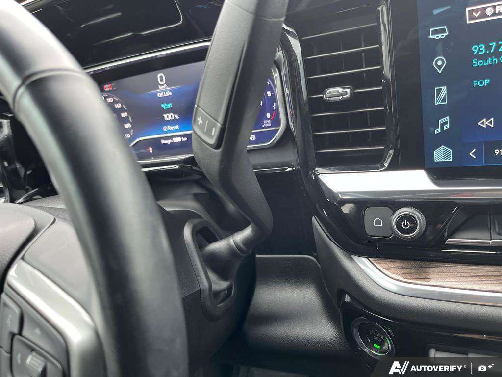 2025 Chevrolet Silverado 1500 — photo 18 of 25