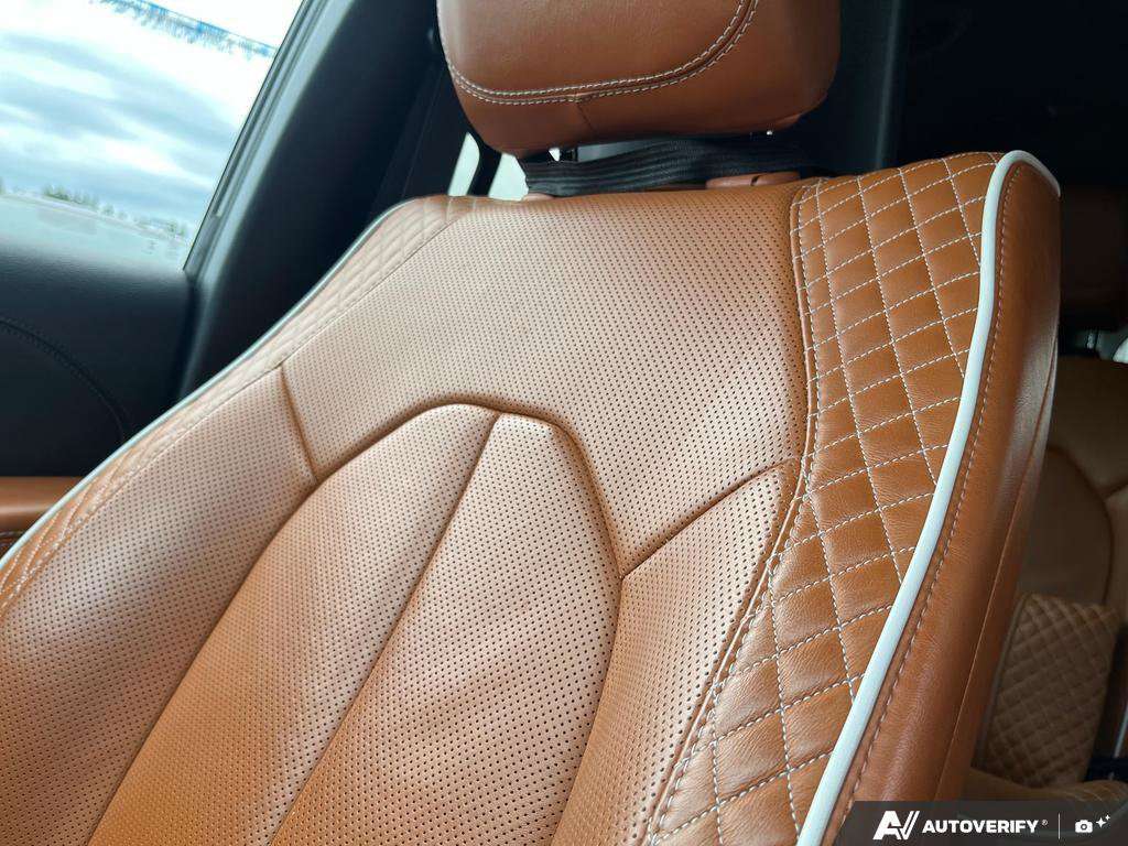 2024 Chrysler Pacifica Hybrid — photo 20 of 25