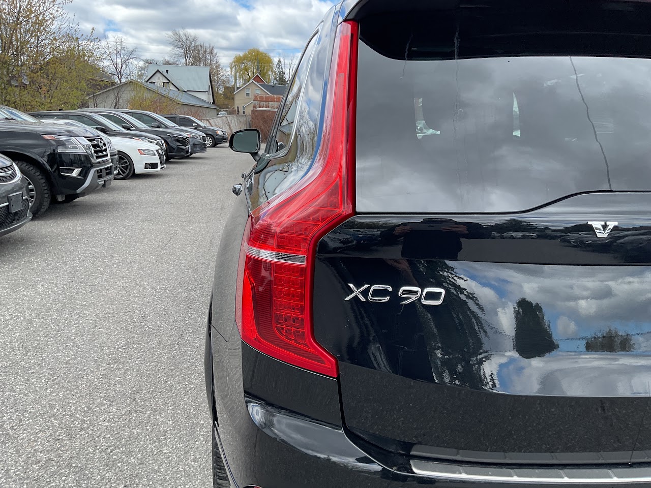 2024 Volvo XC90 — photo 17 of 34