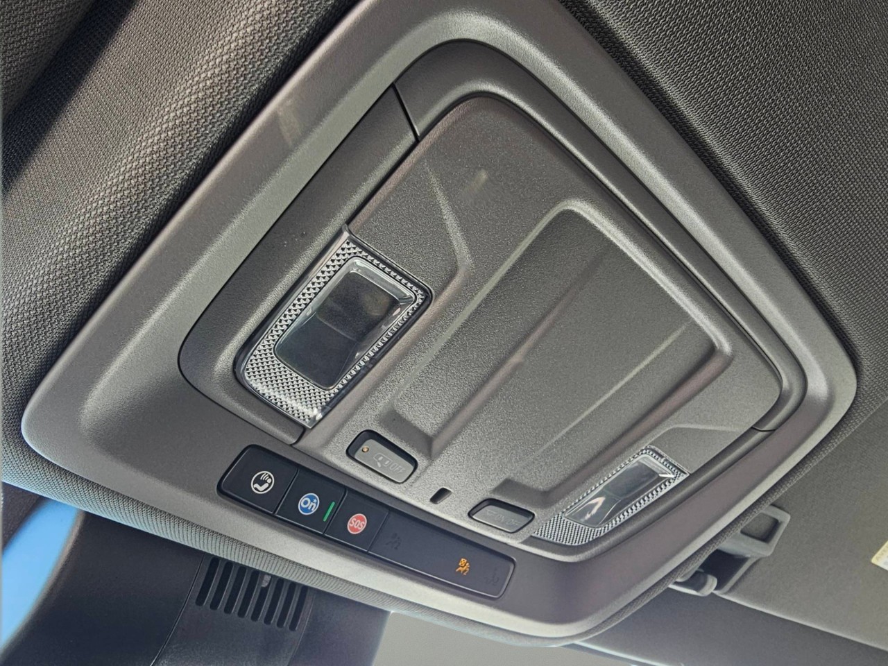 2025 Chevrolet Silverado 1500 — photo 13 of 22