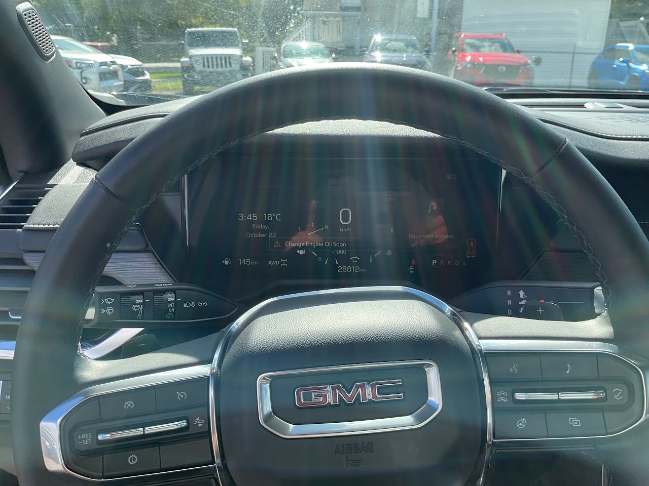 2025 GMC Acadia — photo 25 of 34