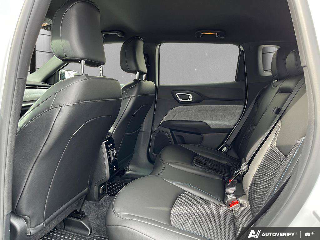 2025 Jeep Compass — photo 23 of 25