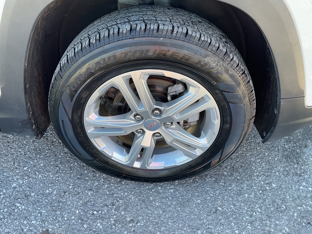 2024 GMC Terrain — photo 20 of 34