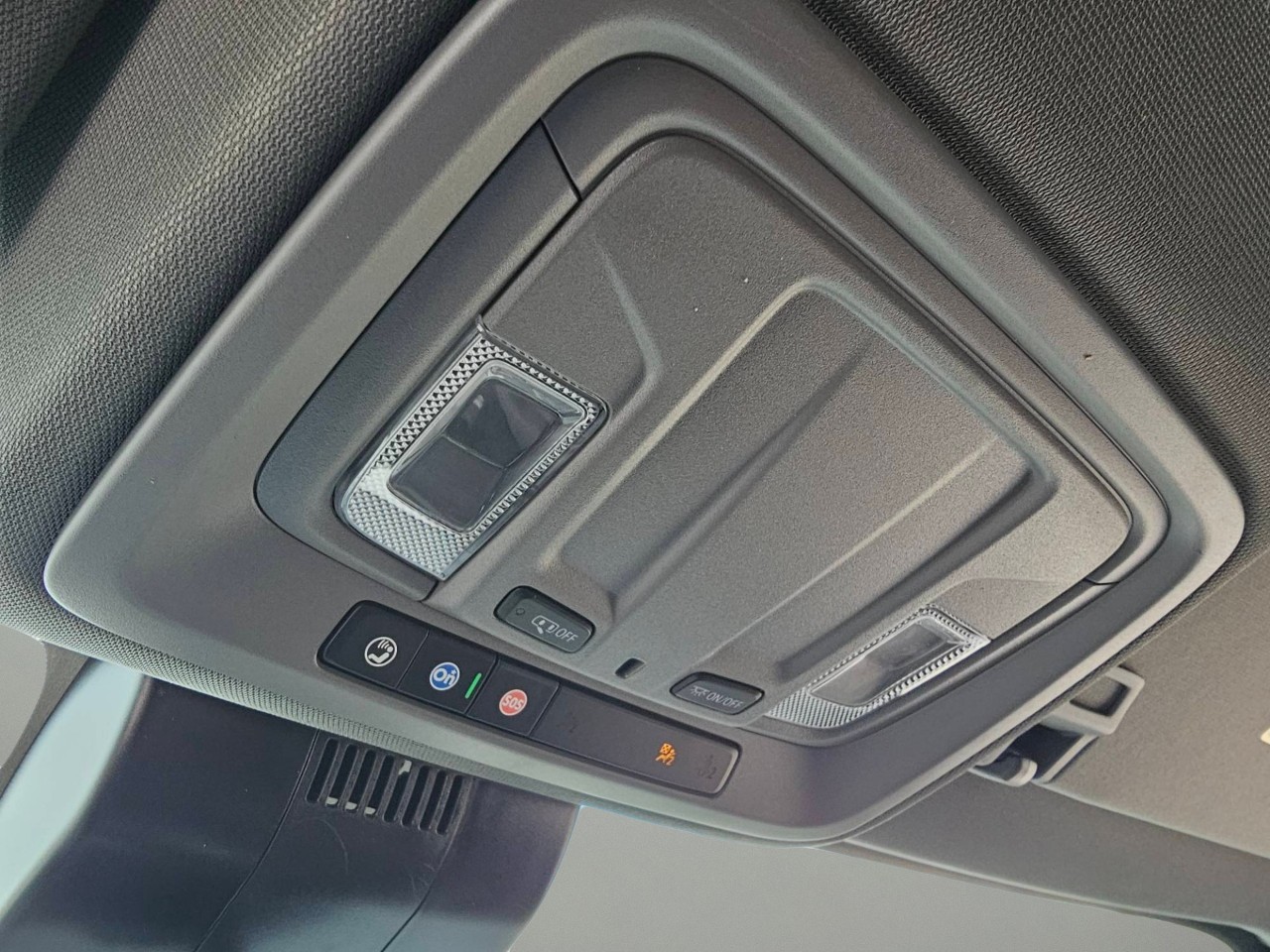 2024 GMC Sierra 1500 — photo 13 of 20