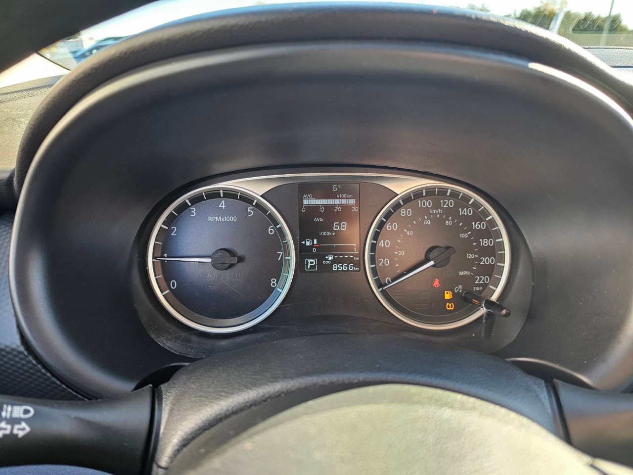 2025 Nissan Kicks Play — photo 14 of 25