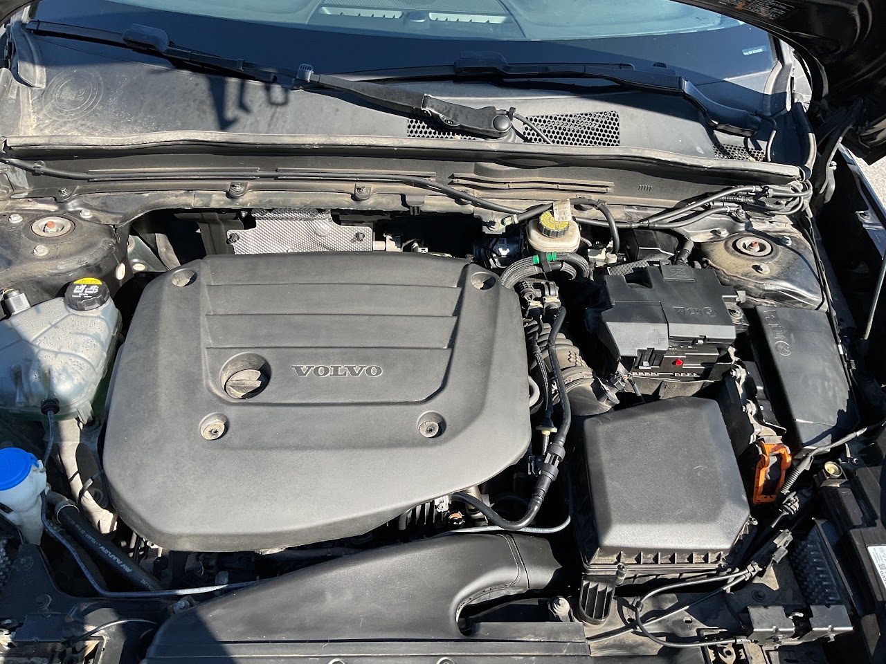 2024 Volvo XC40 — photo 33 of 34