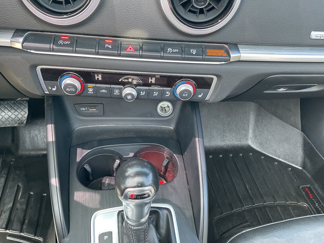 2017 Audi A3 — photo 28 of 35