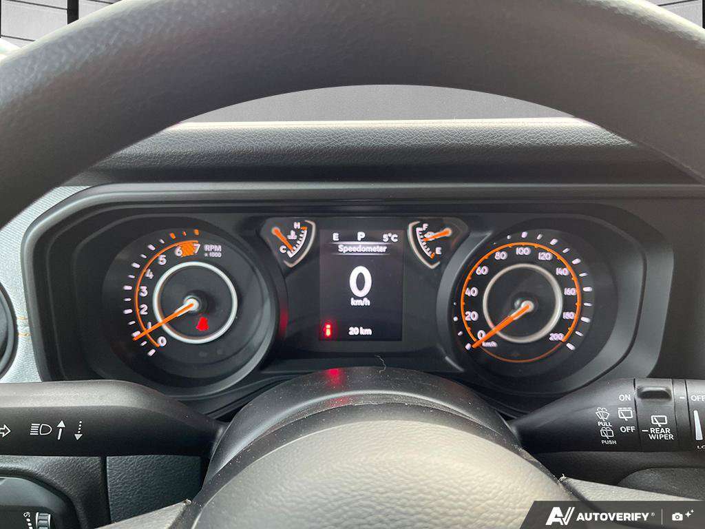 2026 Jeep Wrangler — photo 14 de 24