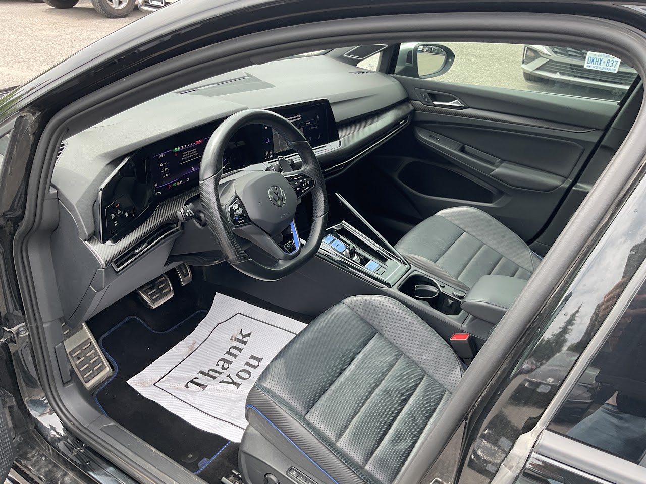 2024 Volkswagen Golf — photo 21 of 34