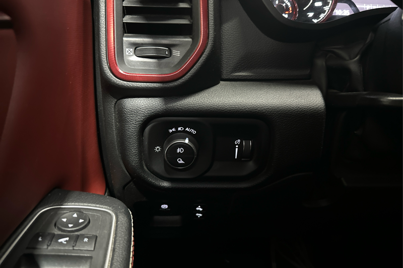 2022 Ram 1500 — photo 13 of 25