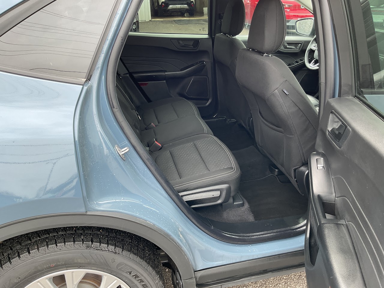 2025 Ford Escape — photo 15 of 35