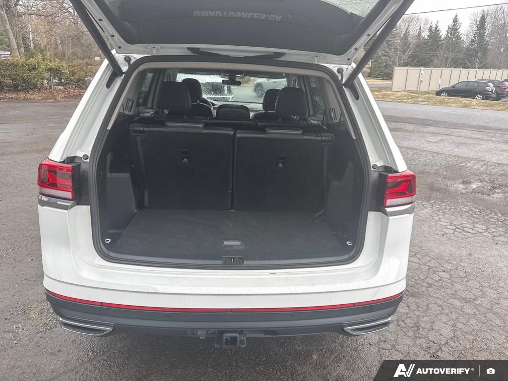 2024 Volkswagen Atlas — photo 12 of 25