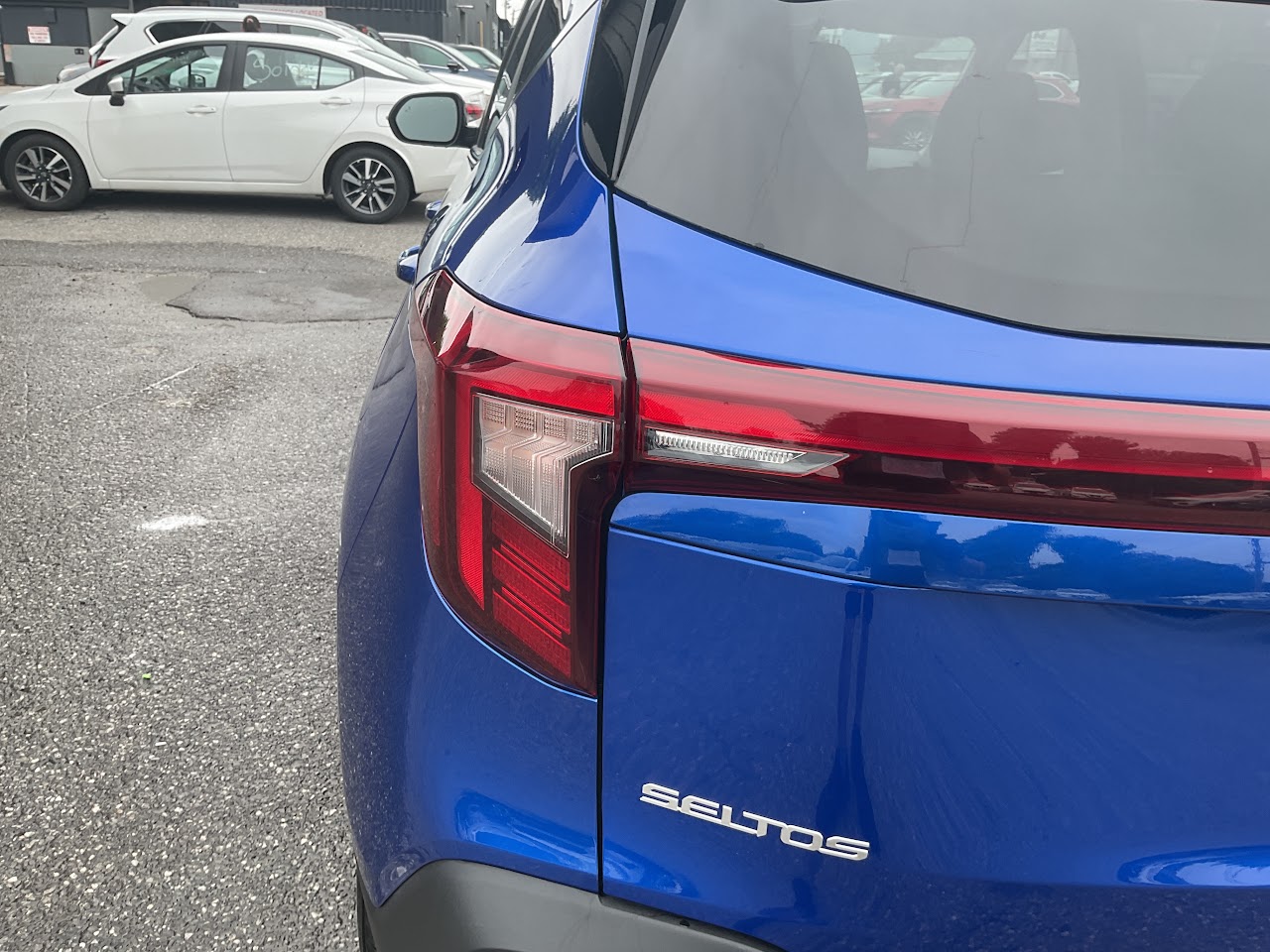 2025 Kia Seltos — photo 16 of 34