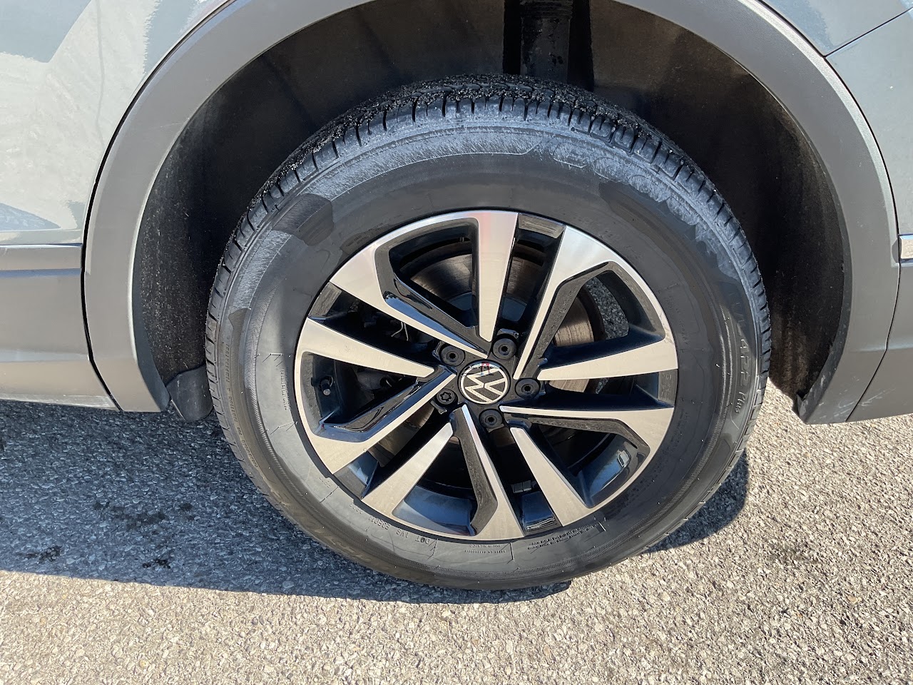 2024 Volkswagen Tiguan — photo 16 de 34