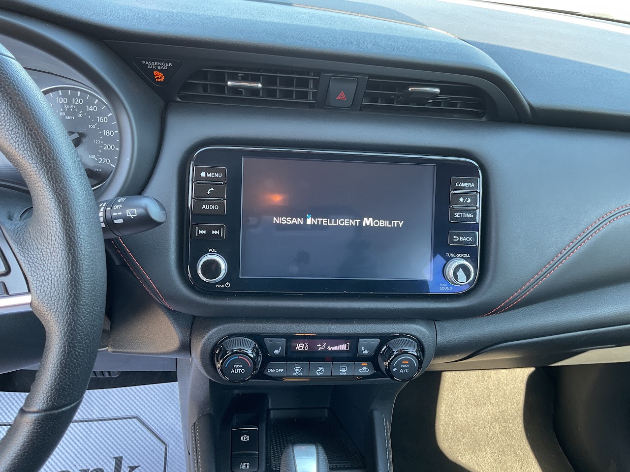 2024 Nissan Kicks — photo 28 of 34
