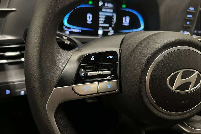 2026 Hyundai Elantra — photo 24 of 29
