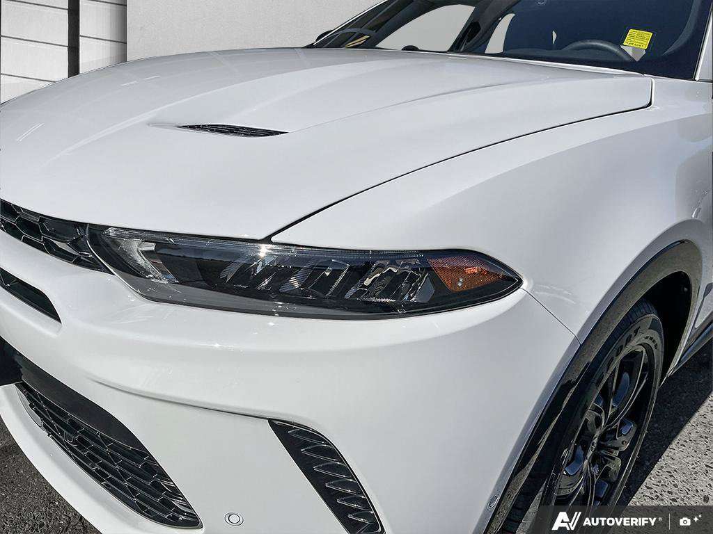 2024 Dodge Hornet — photo 8 of 25
