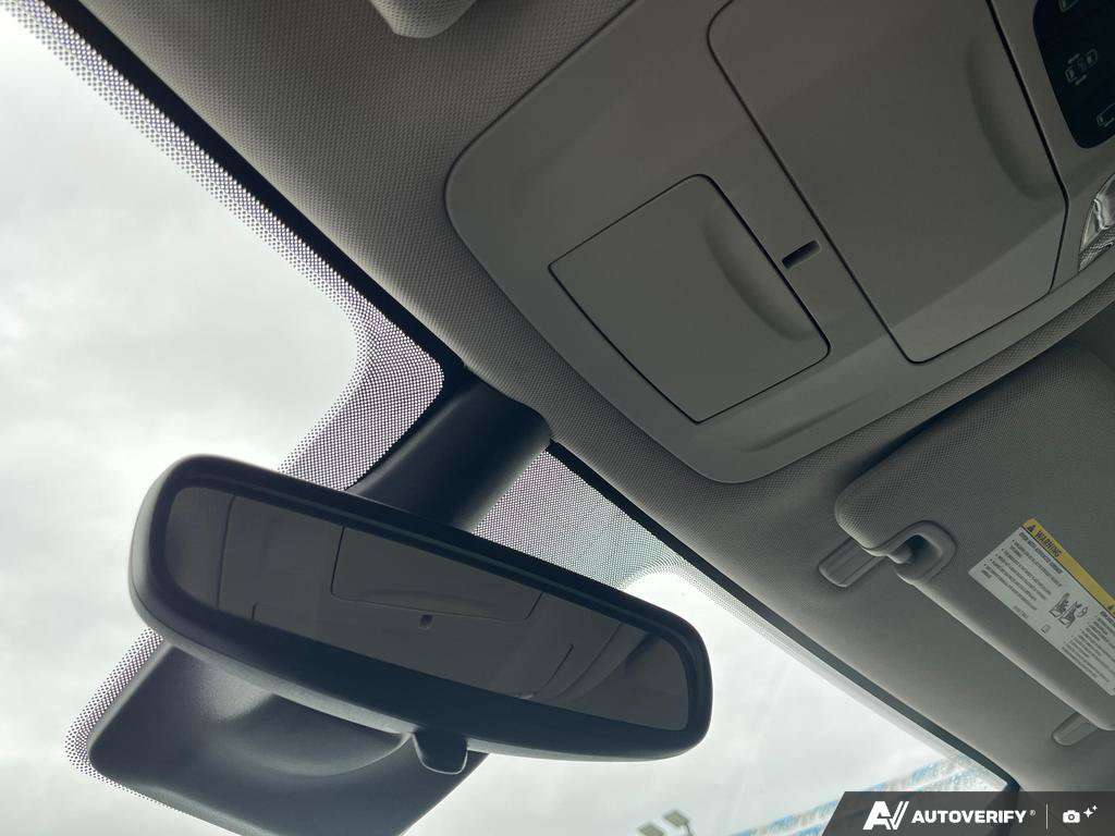 2024 Chrysler Grand Caravan — photo 21 of 25
