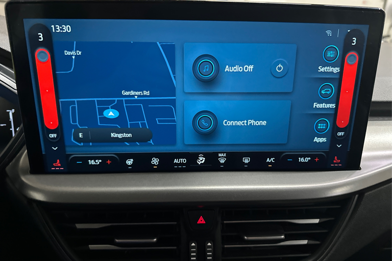 2025 Ford Escape Plug-in Hybrid — photo 22 of 28