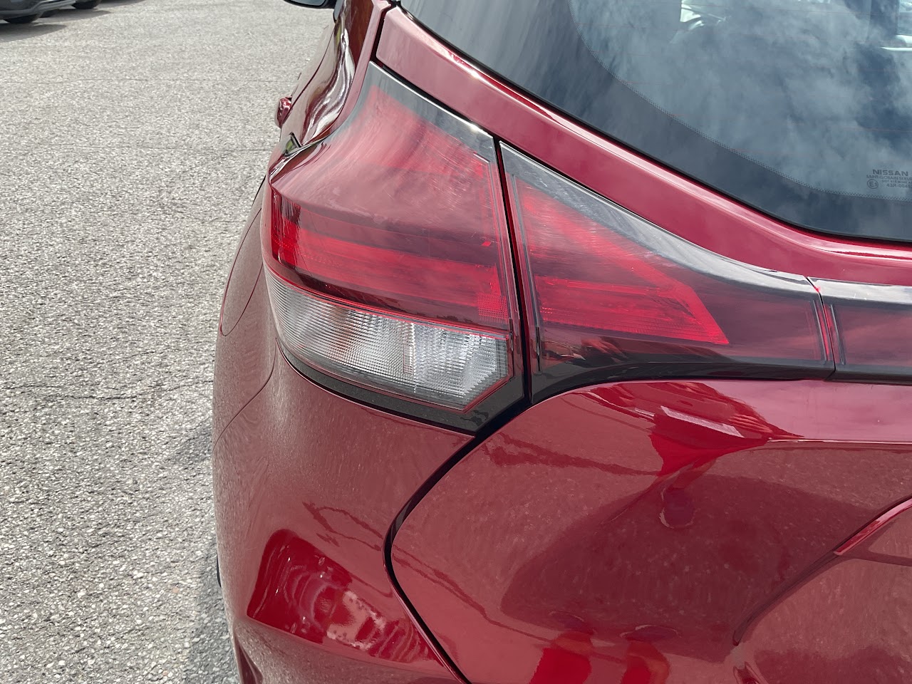 2025 Nissan Kicks Play — photo 16 of 34
