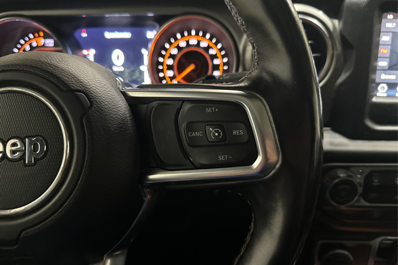 2019 Jeep Wrangler — photo 24 of 26