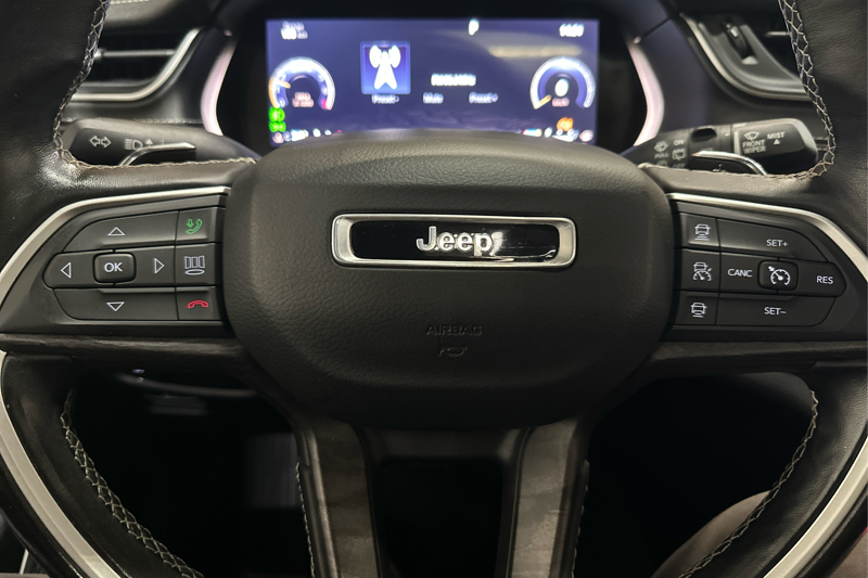 2021 Jeep Grand Cherokee L — photo 14 de 30