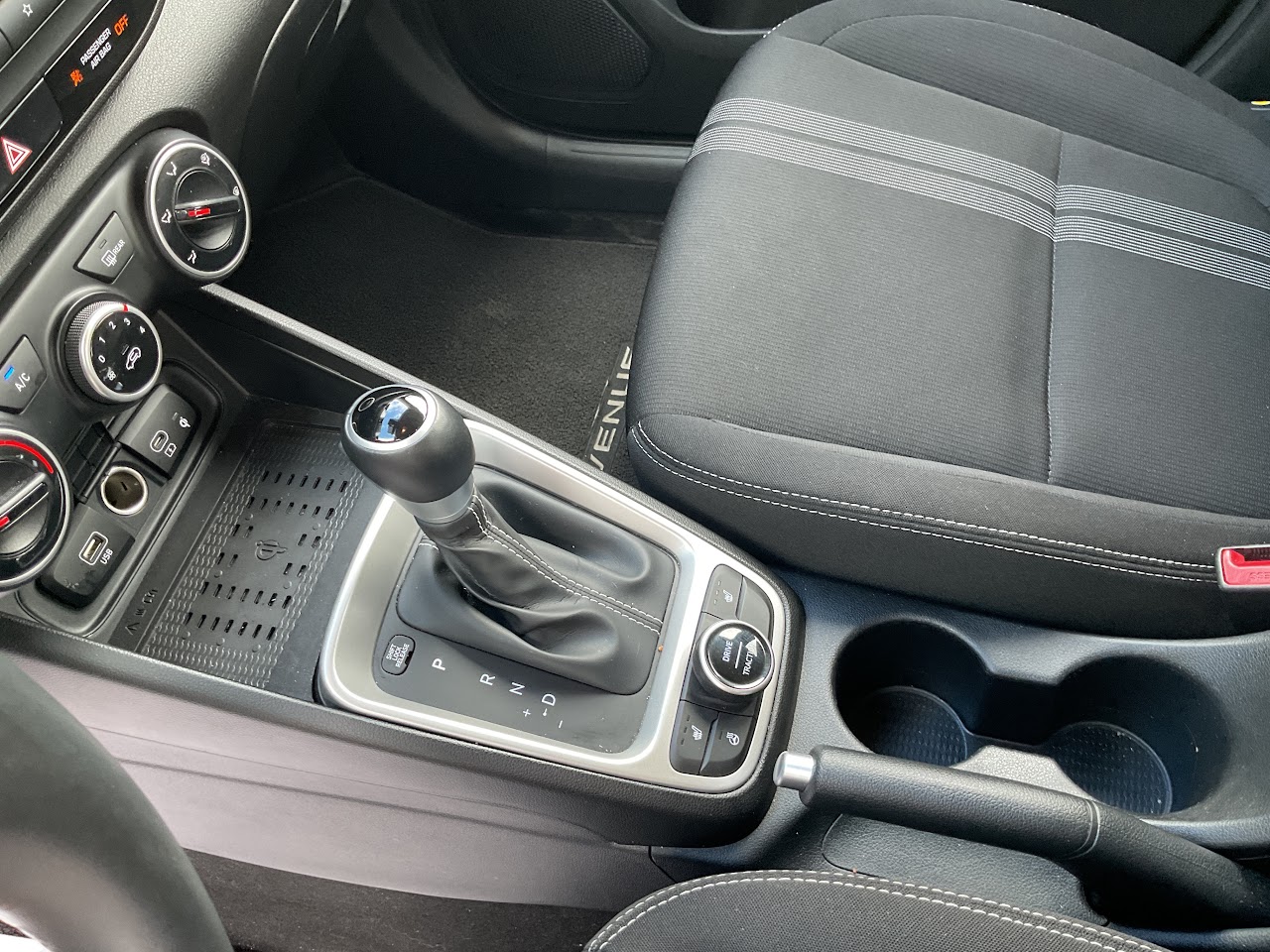 2026 Hyundai Venue — photo 29 de 34