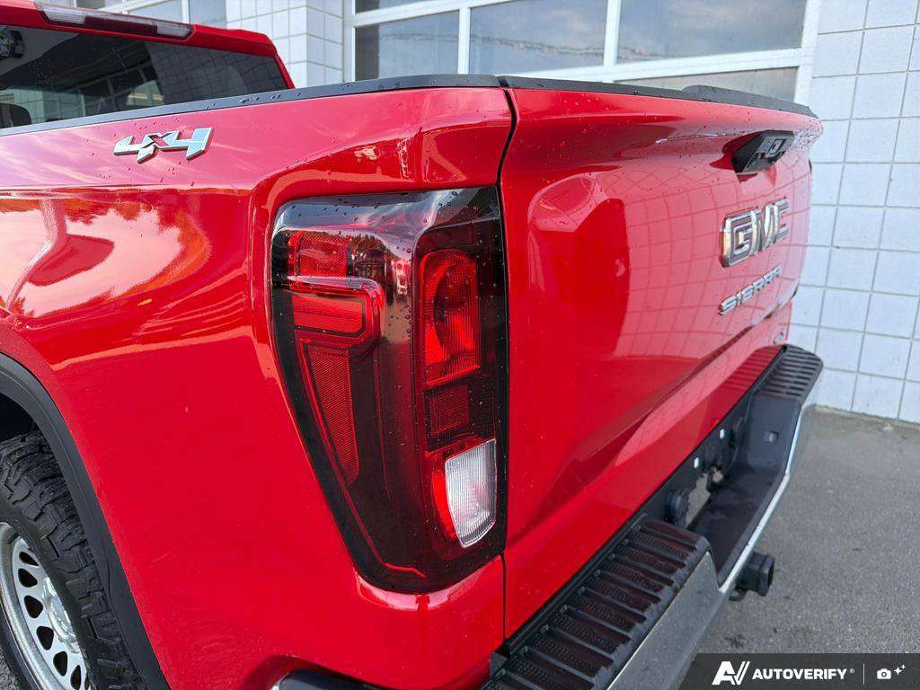 2023 GMC Sierra 1500 — photo 11 of 25