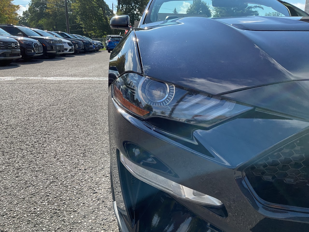 2021 Ford Mustang — photo 21 de 39