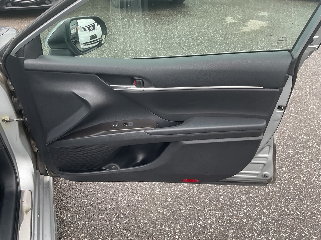 2023 Toyota Camry — photo 31 of 34