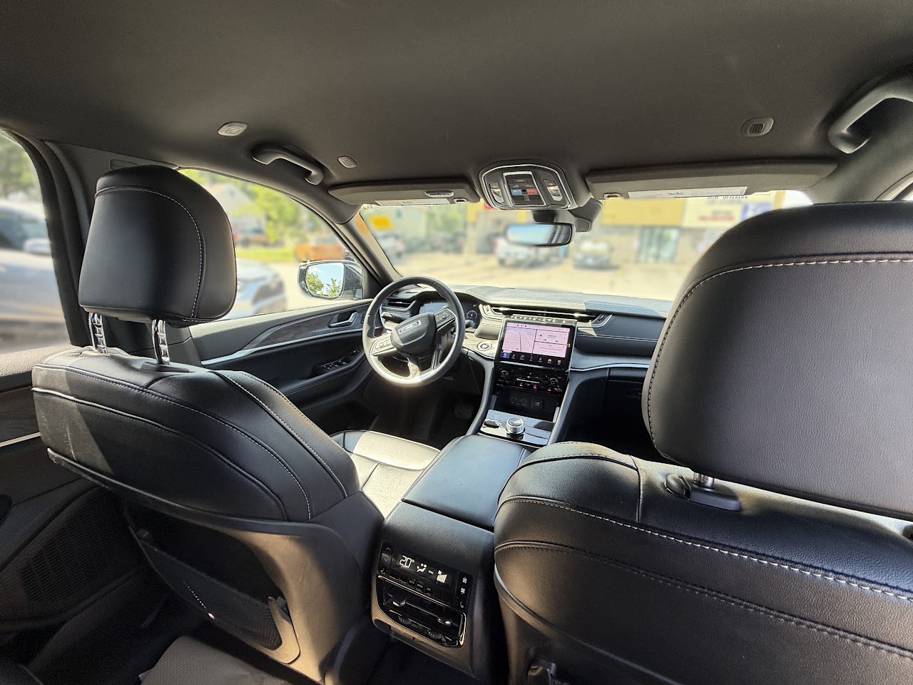 2024 Jeep Grand Cherokee — photo 31 de 67