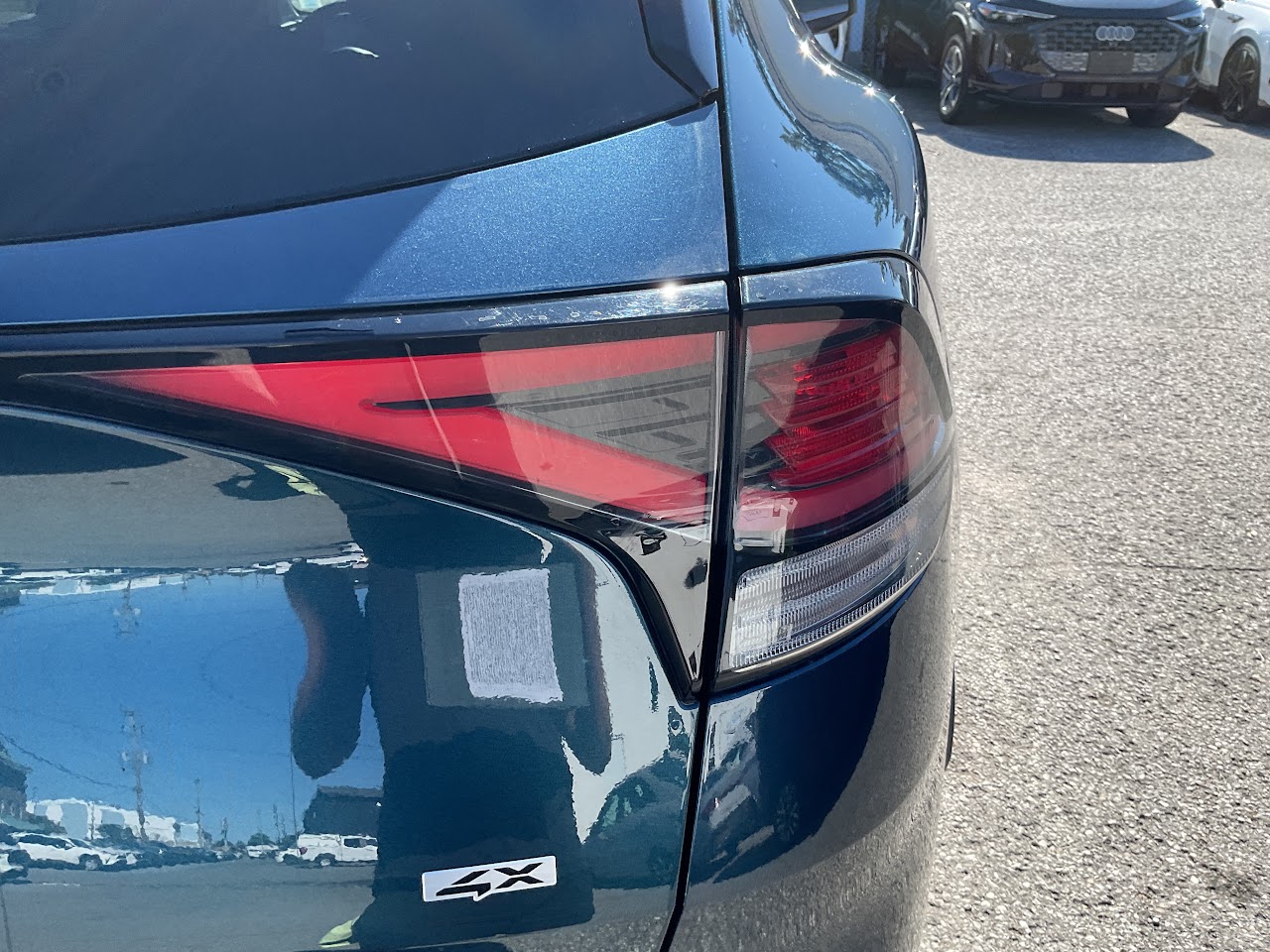 2025 Kia Sportage — photo 14 of 34