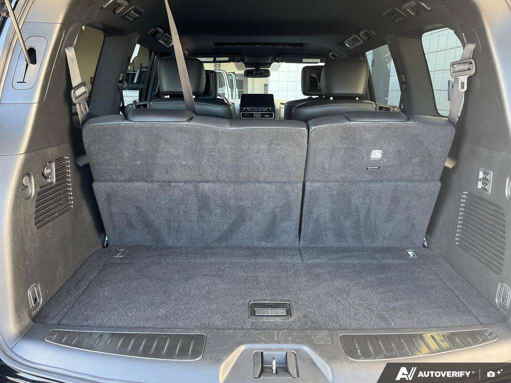 2024 Infiniti QX80 — photo 12 of 25