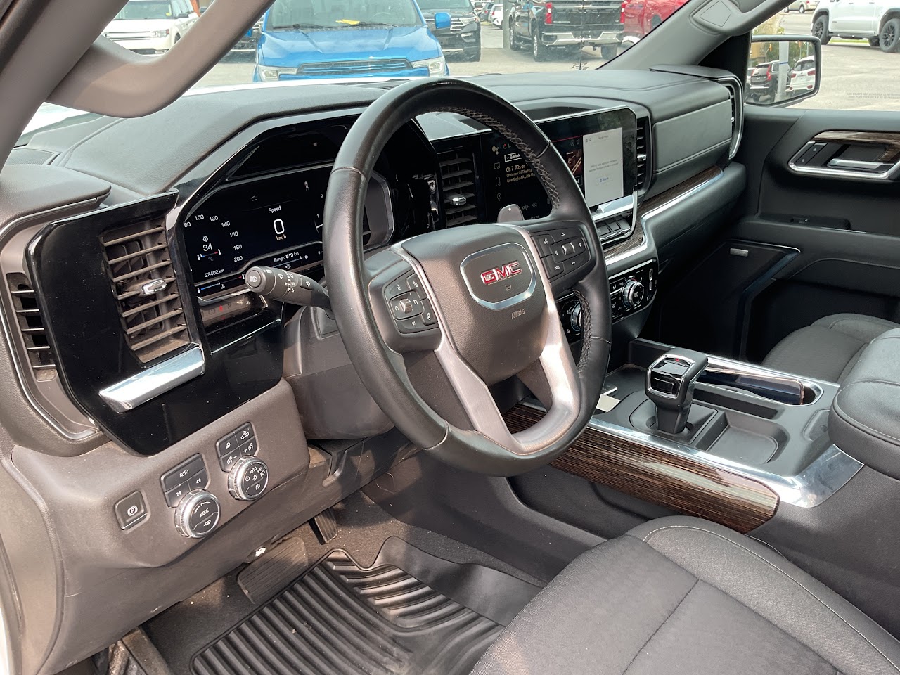 2024 GMC Sierra 1500 — photo 21 de 37