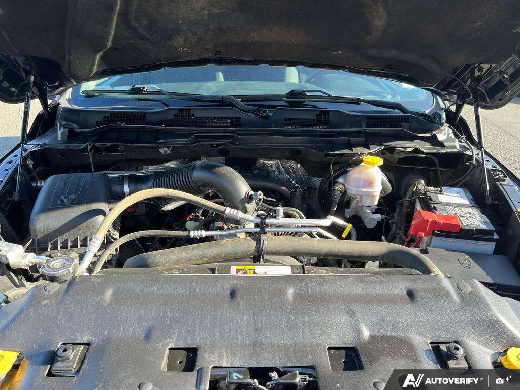2022 Ram 1500 Classic Crew Cab — photo 10 of 25