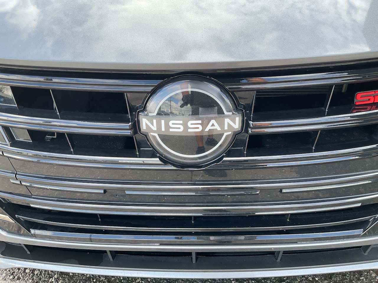 2024 Nissan Versa — photo 18 of 34