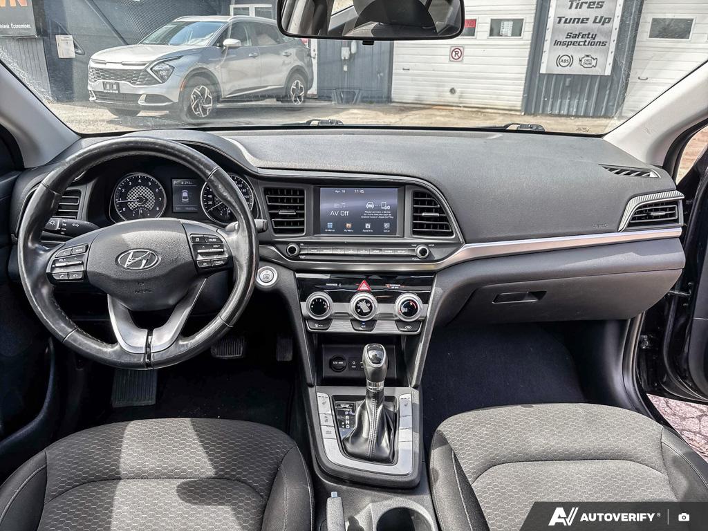 2019 Hyundai Elantra — photo 24 of 25