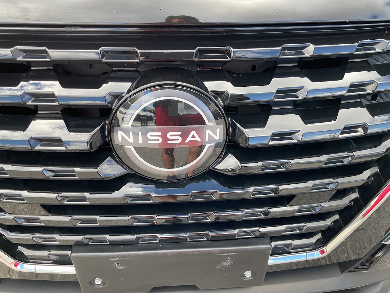 2025 Nissan Kicks Play — photo 16 of 34