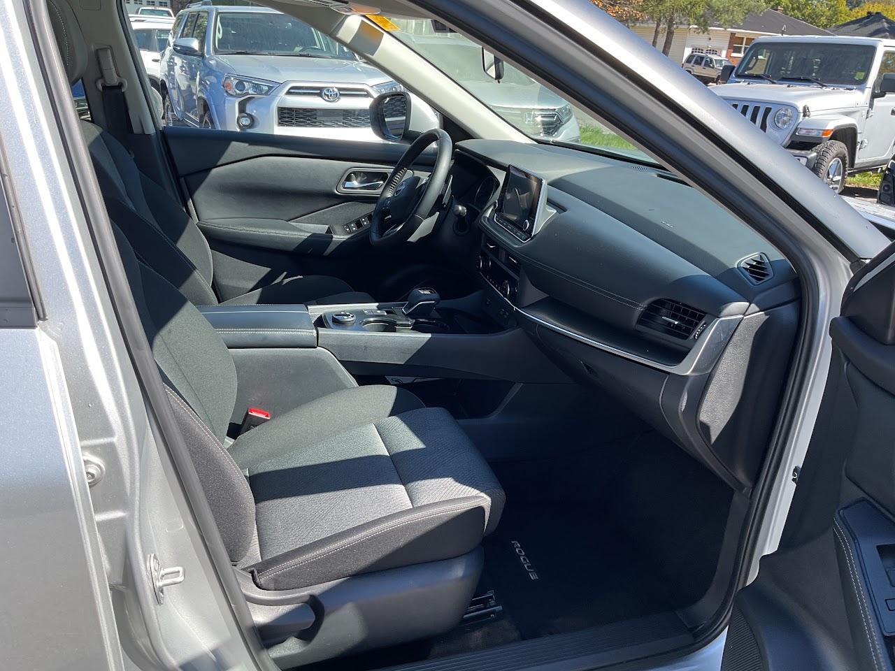 2025 Nissan Rogue — photo 23 de 34
