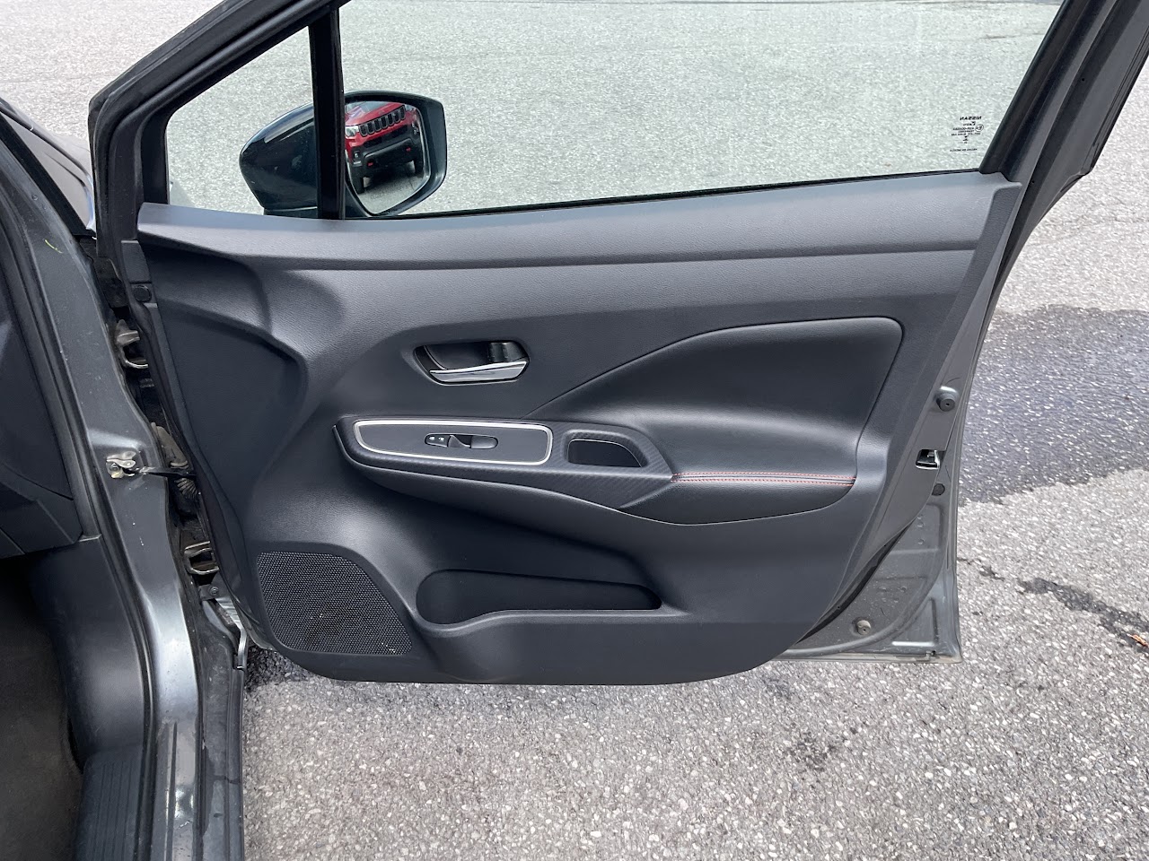 2024 Nissan Versa — photo 31 of 34