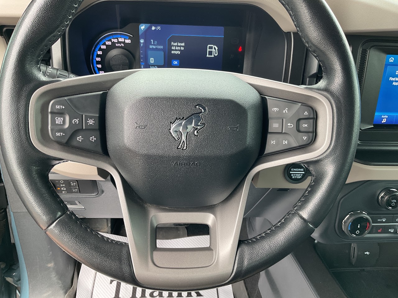 2022 Ford Bronco — photo 25 of 33