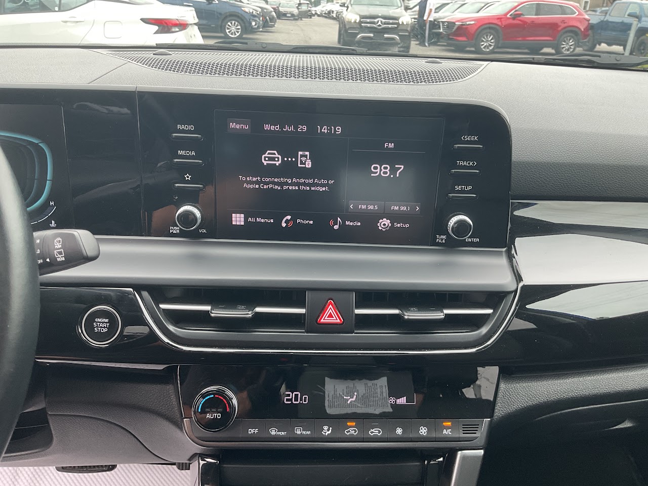 2025 Kia Seltos — photo 28 of 34
