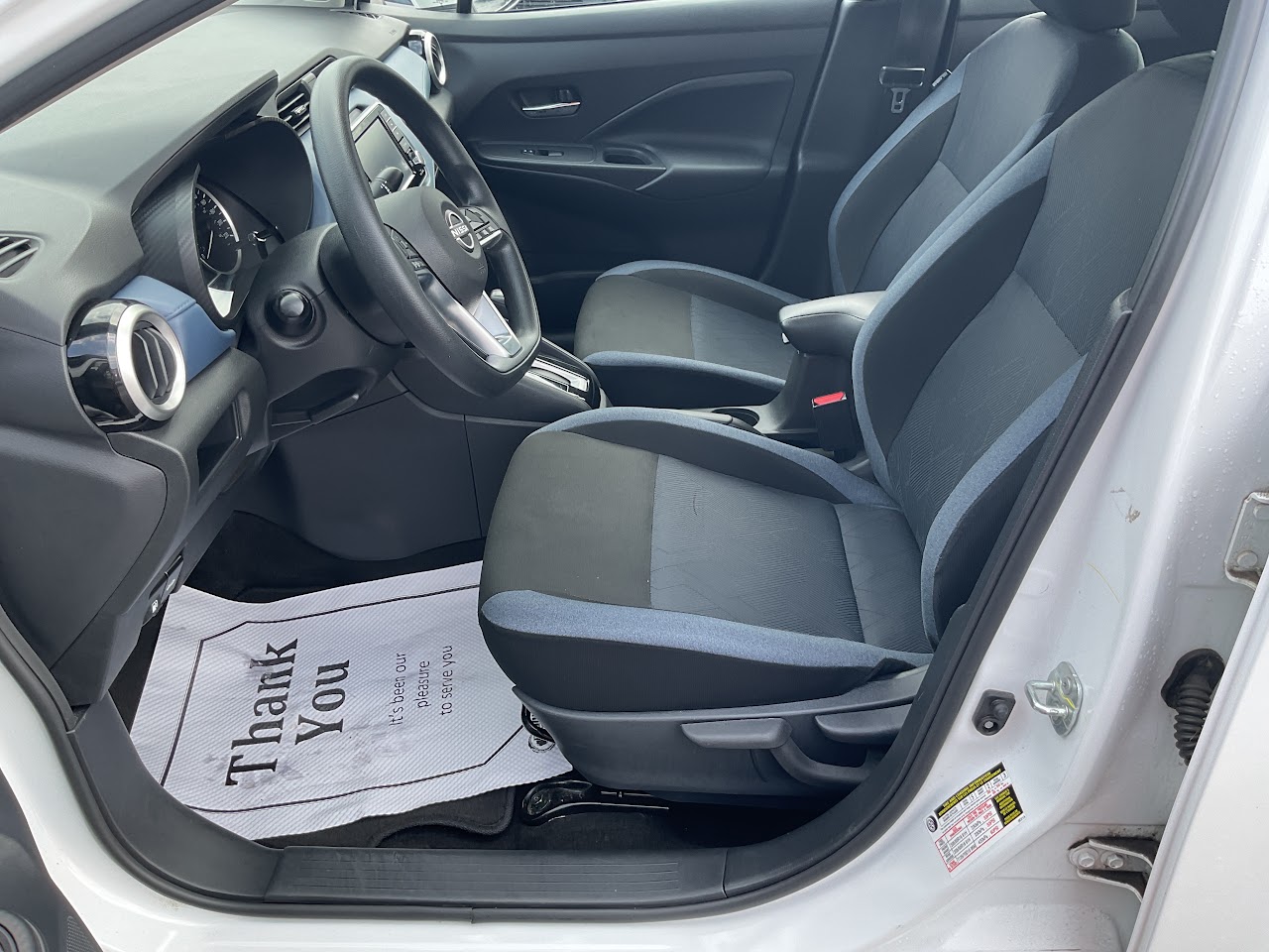 2025 Nissan Versa — photo 20 of 34