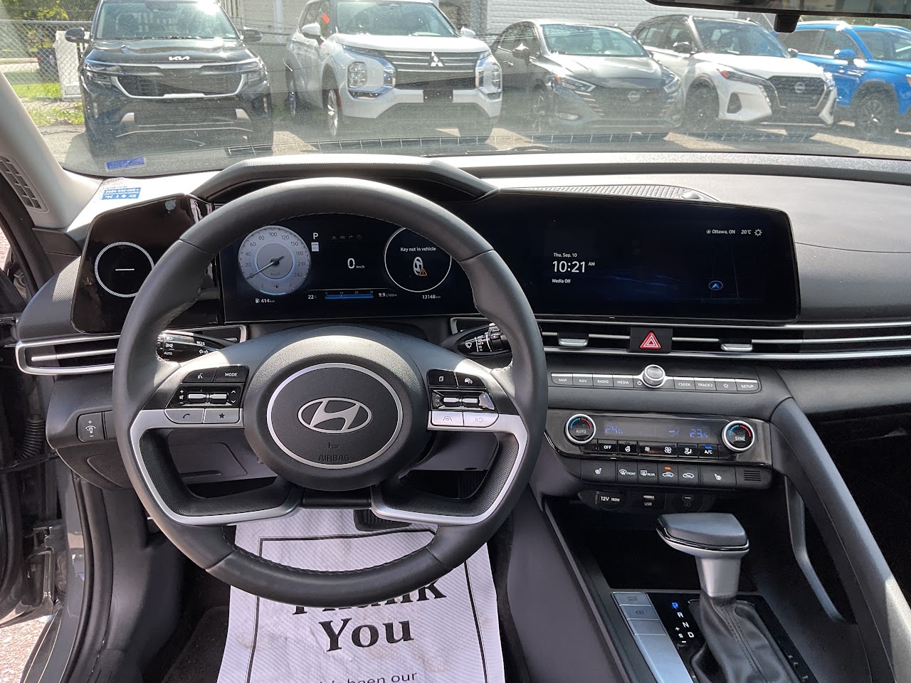2026 Hyundai Elantra — photo 23 of 34