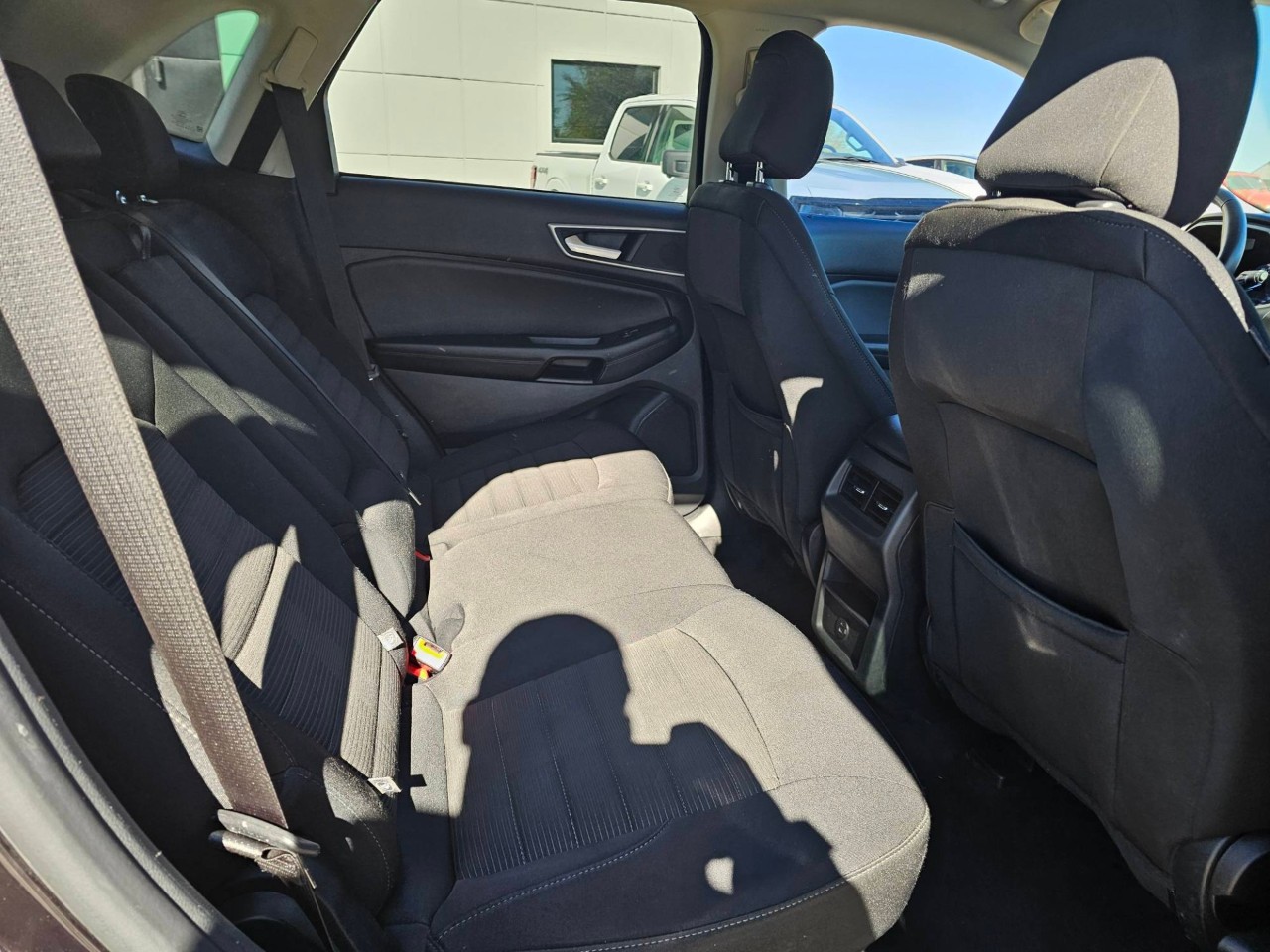 2021 Ford Edge — photo 32 of 34